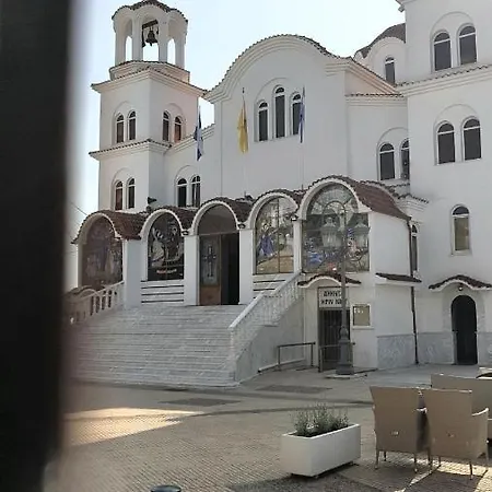 D&b 2 Paralía